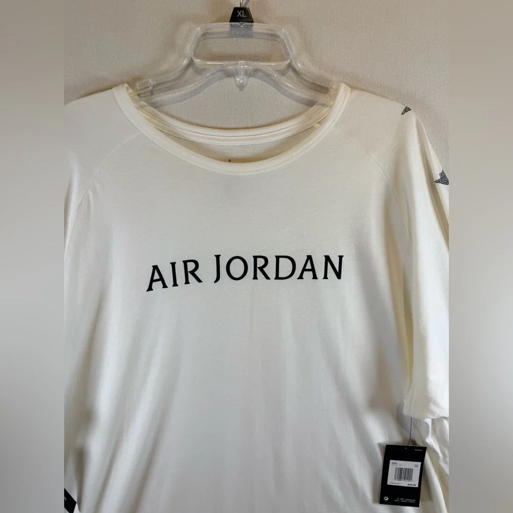 Air Jordan Men’s 3XL White 3/4 Sleeve Graphic T-Shirt NWT Wings Logo